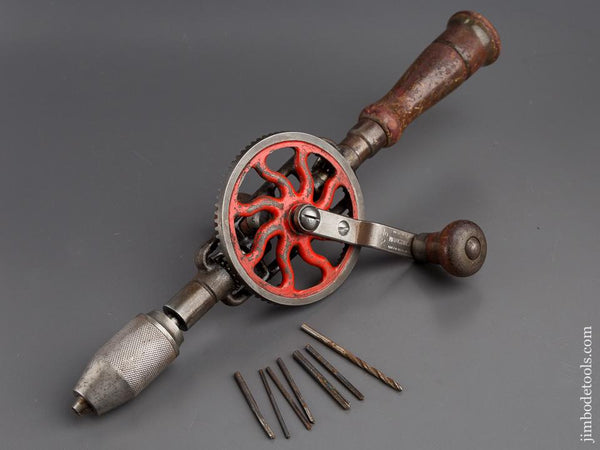 MILLERS FALLS No. 2 Egg Beater Hand Drill with Six Bits - 80003