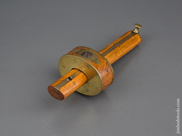 Lovely Seven inch Boxwood and Brass Mortise Gauge - 80215U