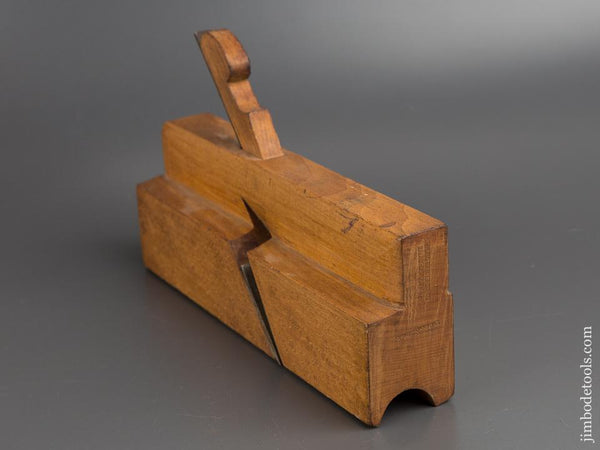 Crisp 1 1/8 inch Nosing Plane by J.F. & G.M. LINDSEY Huntington, MA circa 1856-79  EXTRA FINE - 80339