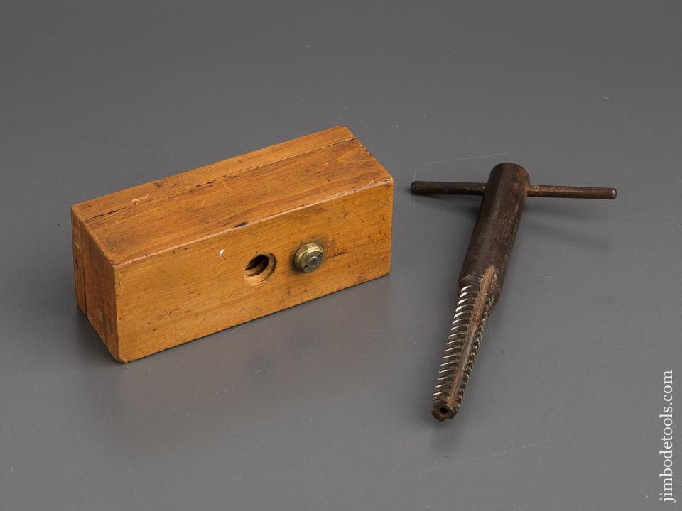 Early 1/2 inch Boxwood Thread Box and Tap - 80571