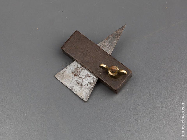 2 5/8 x 3 inch Rosewood Dovetail Square - 80581