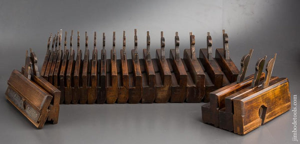Crisp Set of 24 Moulding Planes by GLEAVE circa 1832-1868 Manchester - 80597