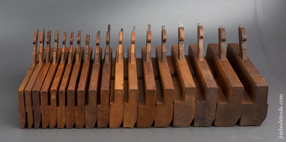 Complete Working Set of MOSELEY 18 Hollows & Rounds Molding Planes 2-18 EVENS - 80668