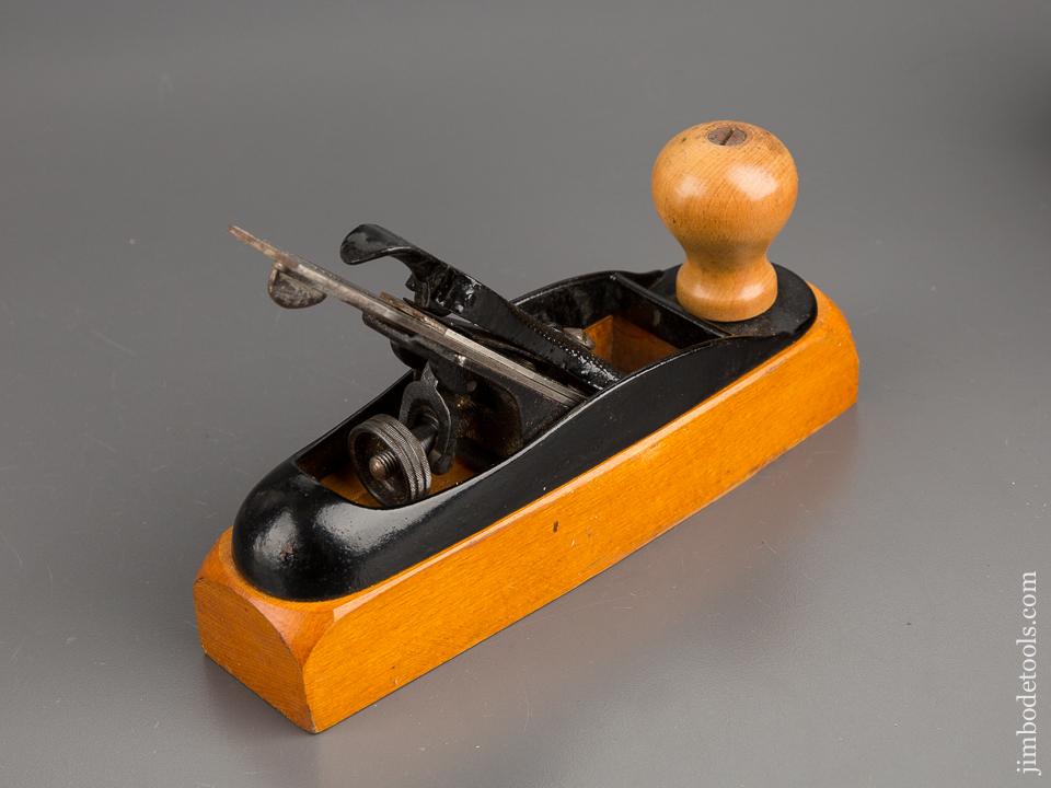 RARE Type 17 (Last Type) STANLEY No. 22 Transitional Plane with High Knob MINT in Original Box - 81076