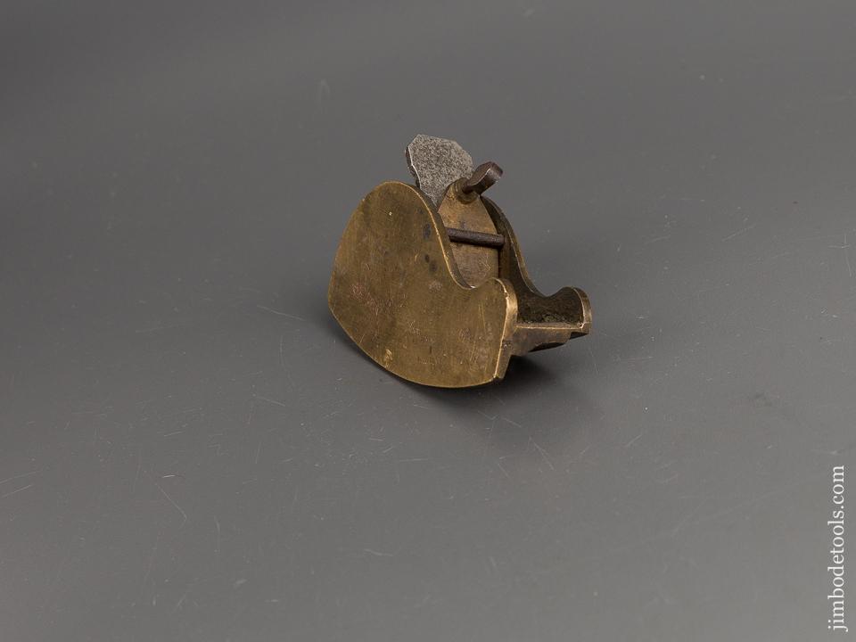 Awesome 1 1/4 x 3 1/2 inch Curved Brass Moulding Plane - 81370RU