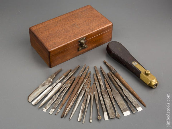 BAGSHAW & FIELD PHILADA 5 3/8 inch Rosewood and Brass Tool Handle with 20 Bits in Original Box - 81387R
