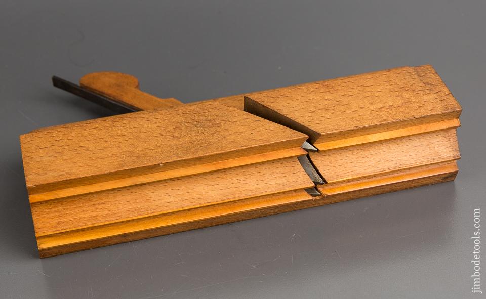 Two inch Wide JOHN BELL PHILADA Crispy Complex Molding Plane circa 1829-51 MINT - 81467R
