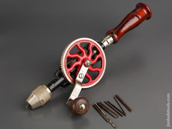 MILLERS FALLS No. 2A Egg Beater Hand Drill with Eight Bits - 81677