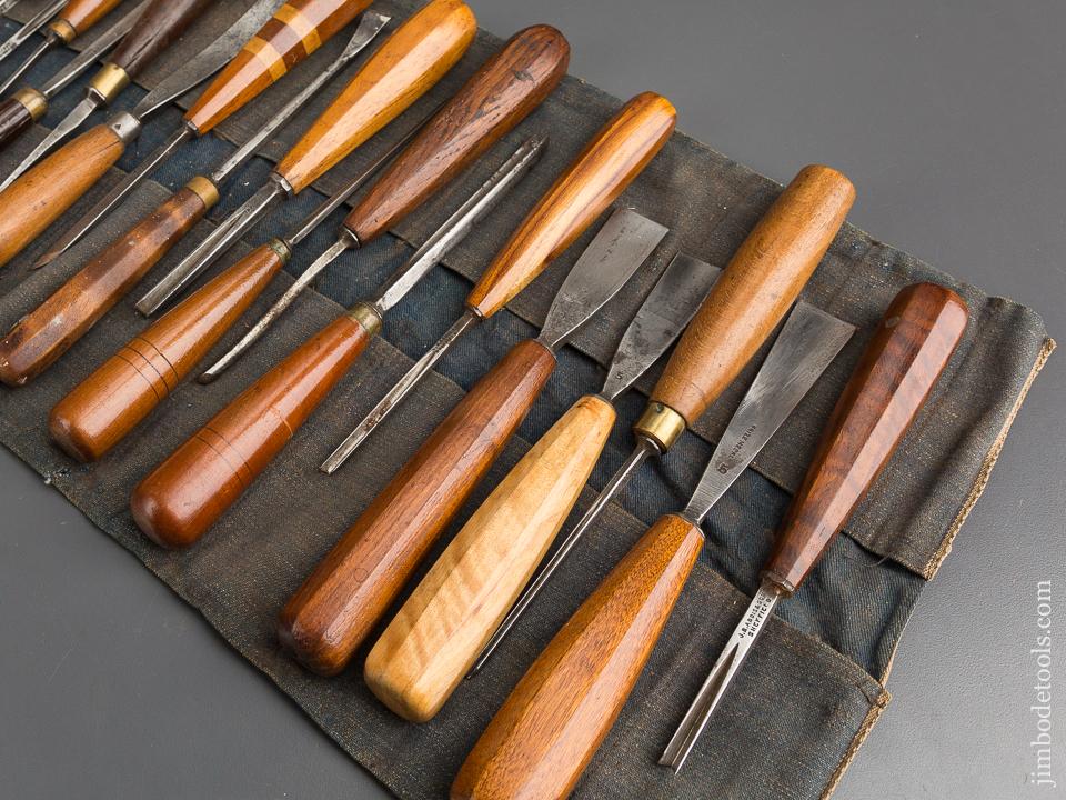 26 ADDIS Carving Gouges in a  Roll! - 82485R