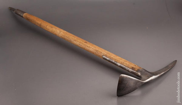 11 1/2 x 31 3/8 inch STUBAI Mountaineering Climbers' Ice Axe - 82544