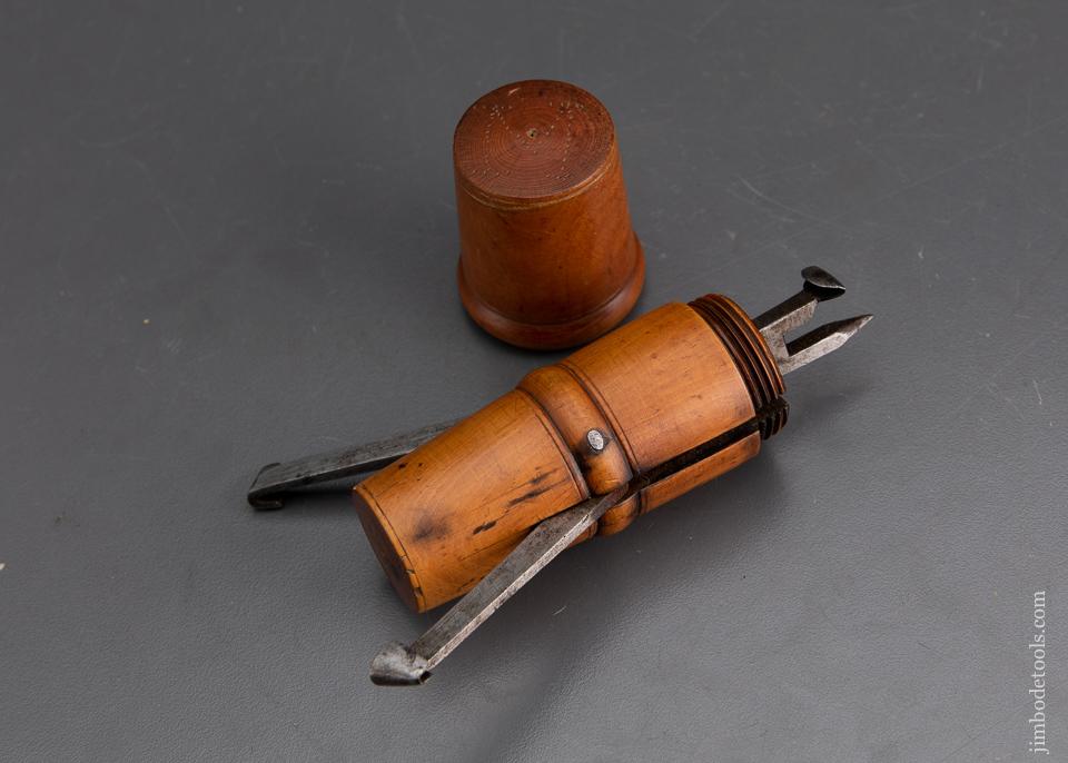 Fabulous Boxwood Race Knife Self-Contained Box - EXCALIBUR 82
