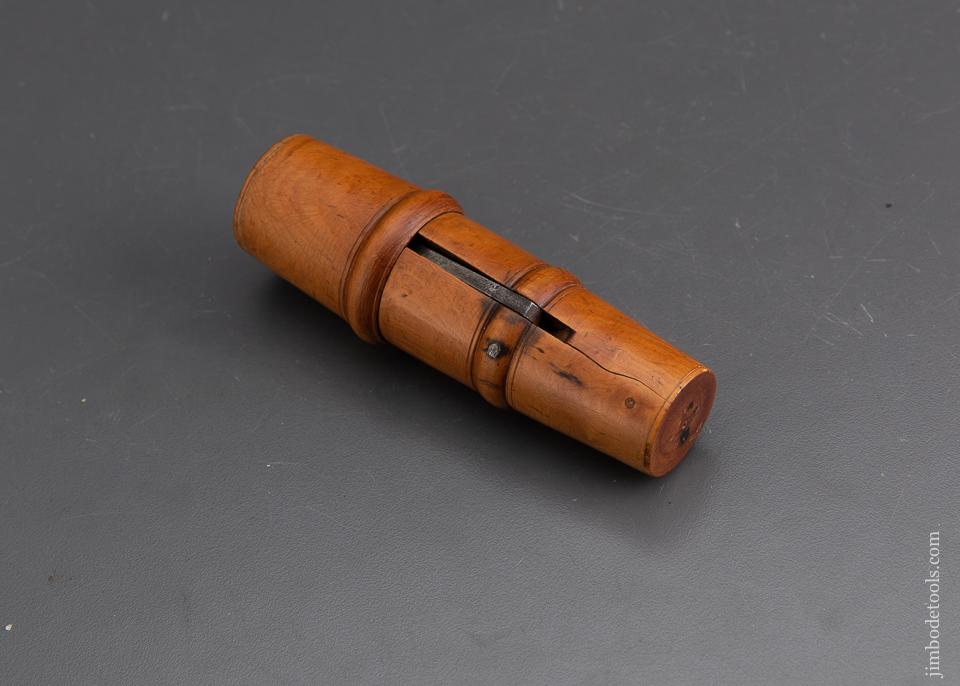 Fabulous Boxwood Race Knife Self-Contained Box - EXCALIBUR 82