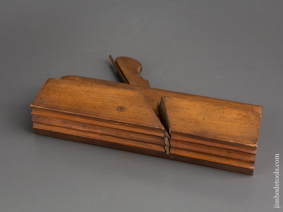 Crispy 1 5/8 inch Wide G. DAVIS Birmingham Complex Moulding Plane circa 1821-76 EXTRA FINE - 83930
