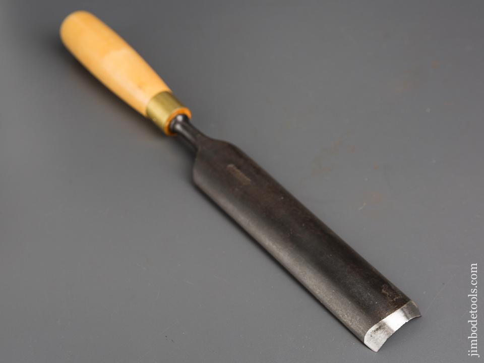 1 3/4 x 13 1/2 inch UNION No. 8 Sweep Boxwood Handled Gouge - 84418