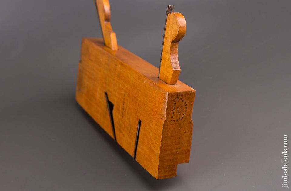7/8 inch AUBURN TOOL CO No. 178 Dado Plane circa 1864-93 - 84993