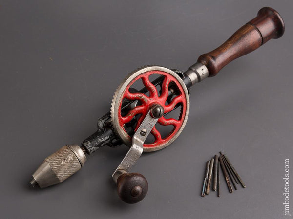 MILLERS FALLS No. 2A Egg Beater Hand Drill with Five Bits - 85017