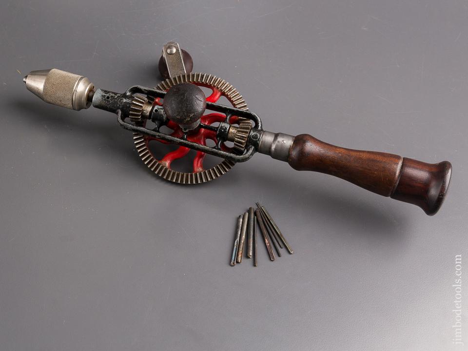 MILLERS FALLS No. 2A Egg Beater Hand Drill with Five Bits - 85017