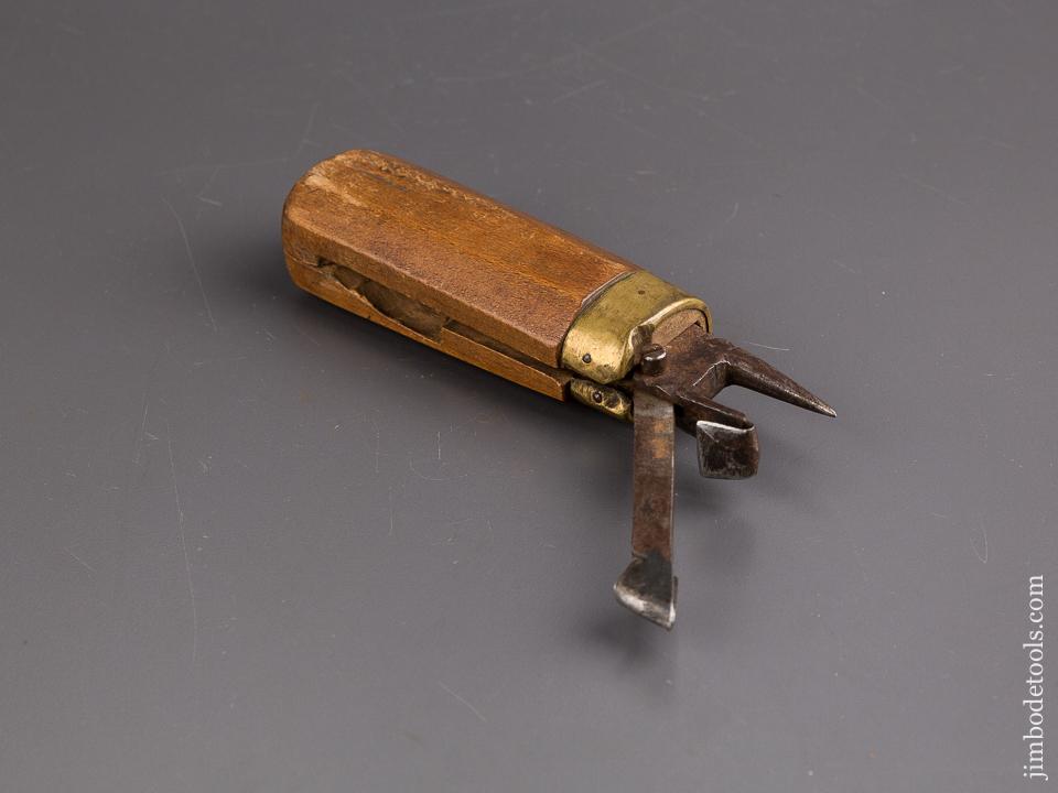 Early Race Knife in Original Box! - 85608