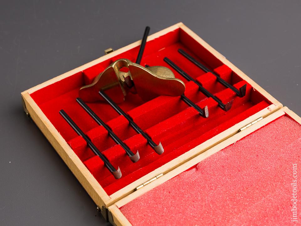 AMT Router Plane Kit with Seven Blades in Original Box - 85993