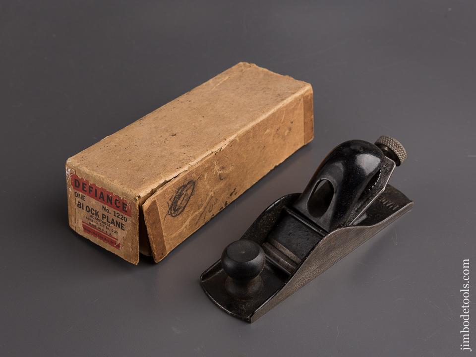 STANLEY DEFIANCE No. 1220 Block Plane in Original Box = 86293