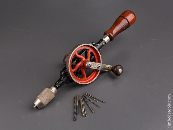 MILLERS FALLS No. 5A Egg Beater Hand Drill with Eight Bits - 86737