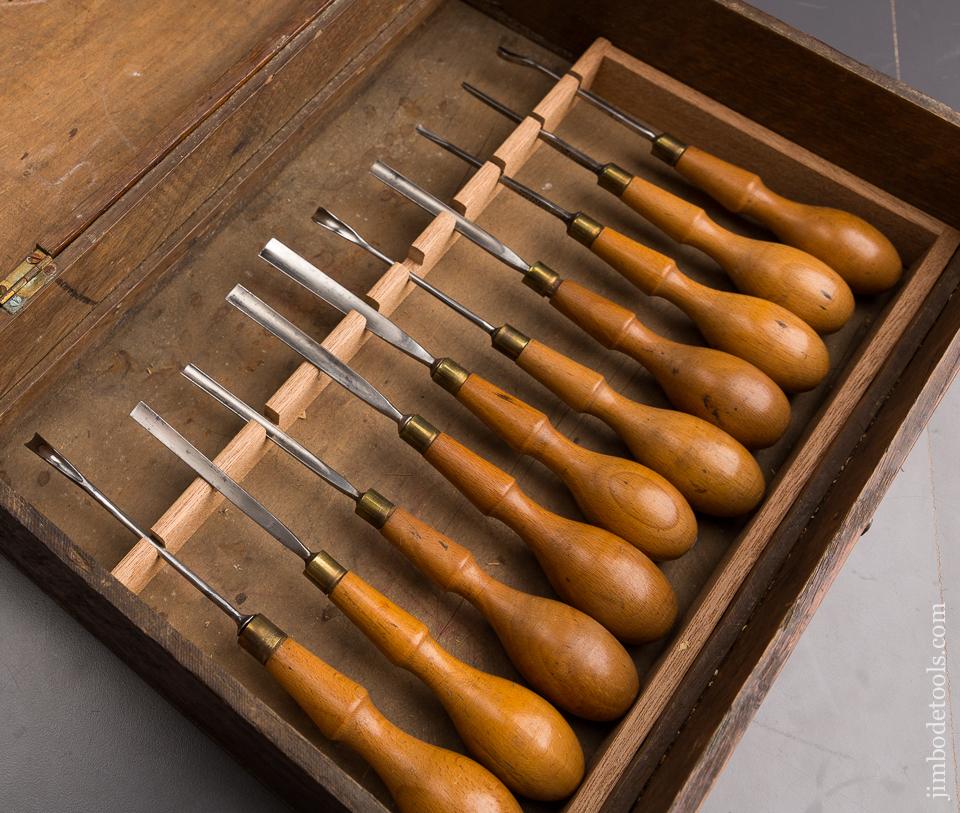 Great Double Decker Carving Tool Set with Twenty Carving Chisels! - 86914