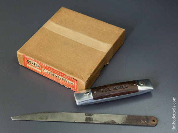Rosewood DEXTER Knife DEAD MINT in Original Box with Blade - 87015