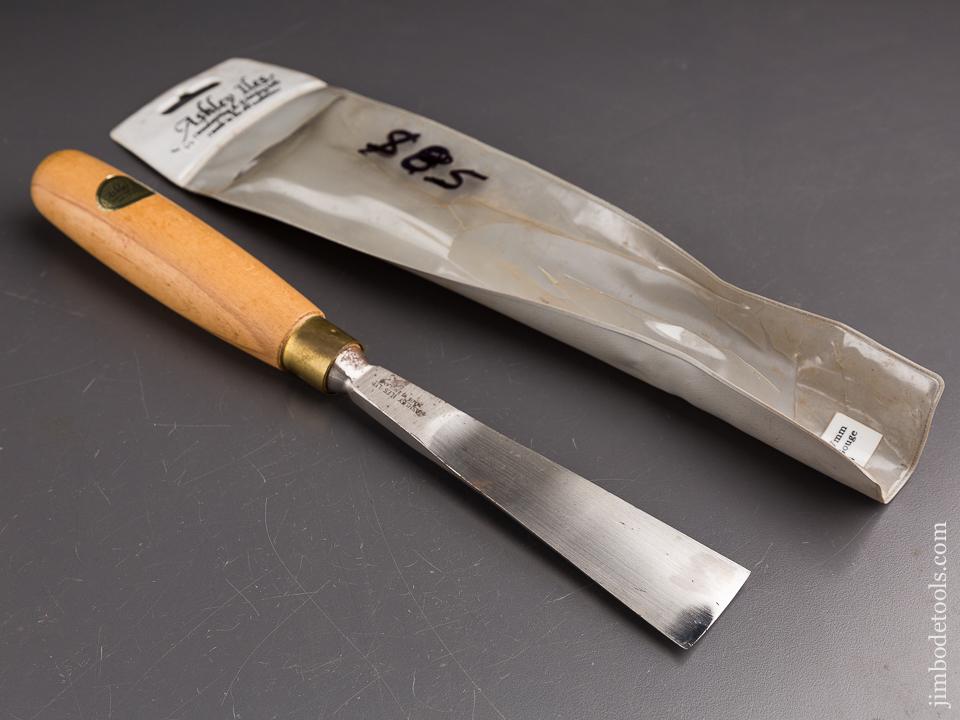 Massive! 1 1/2 inch ASHLEY ILES No. 4 Sweep Gouge MINT in Original Package! - 87060