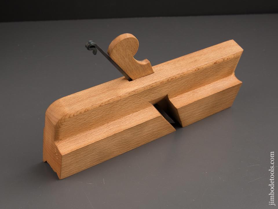 1 1/2 inch Wide Crispy Complex Molding Plane by Modern Master D. MAZZAGLIA SALEM NH - 87344