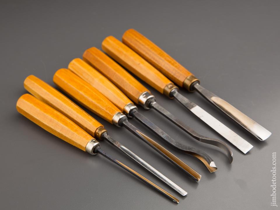 Set of Seven MINT Carving Chisels - 87374