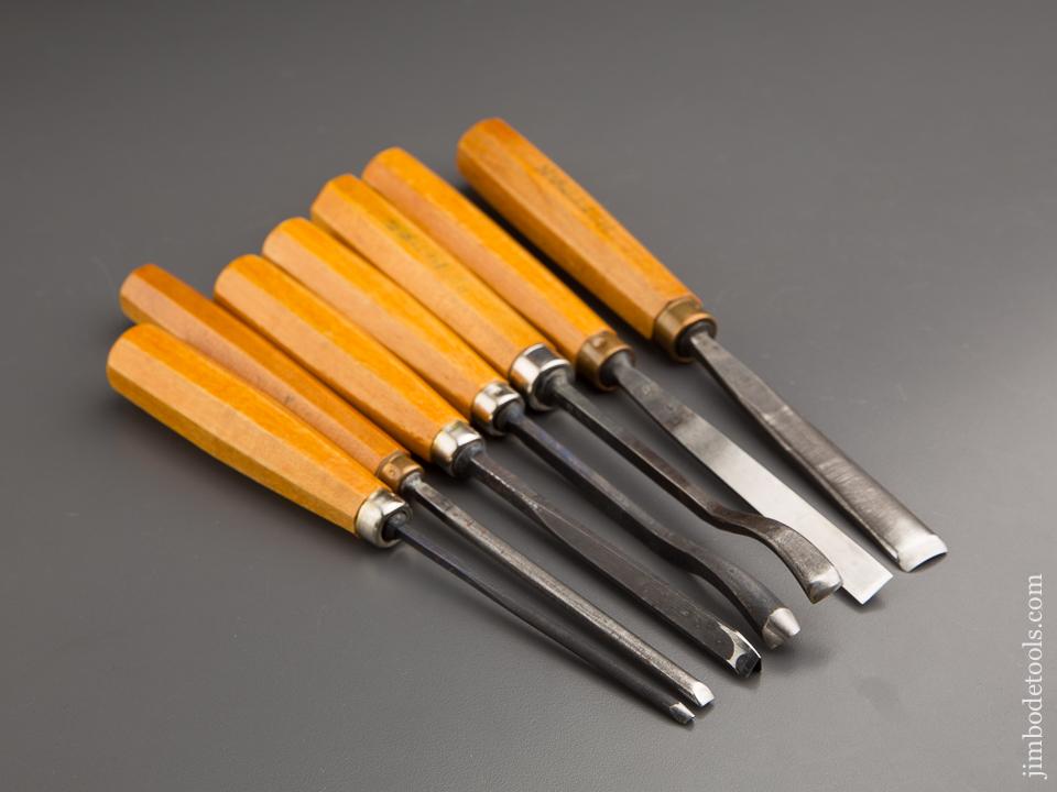 Set of Seven MINT Carving Chisels - 87374