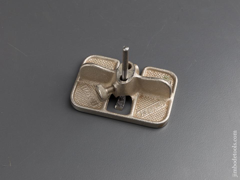 STANLEY No. 271 Miniature Router Plane with 1/4 inch Cutter - 87424