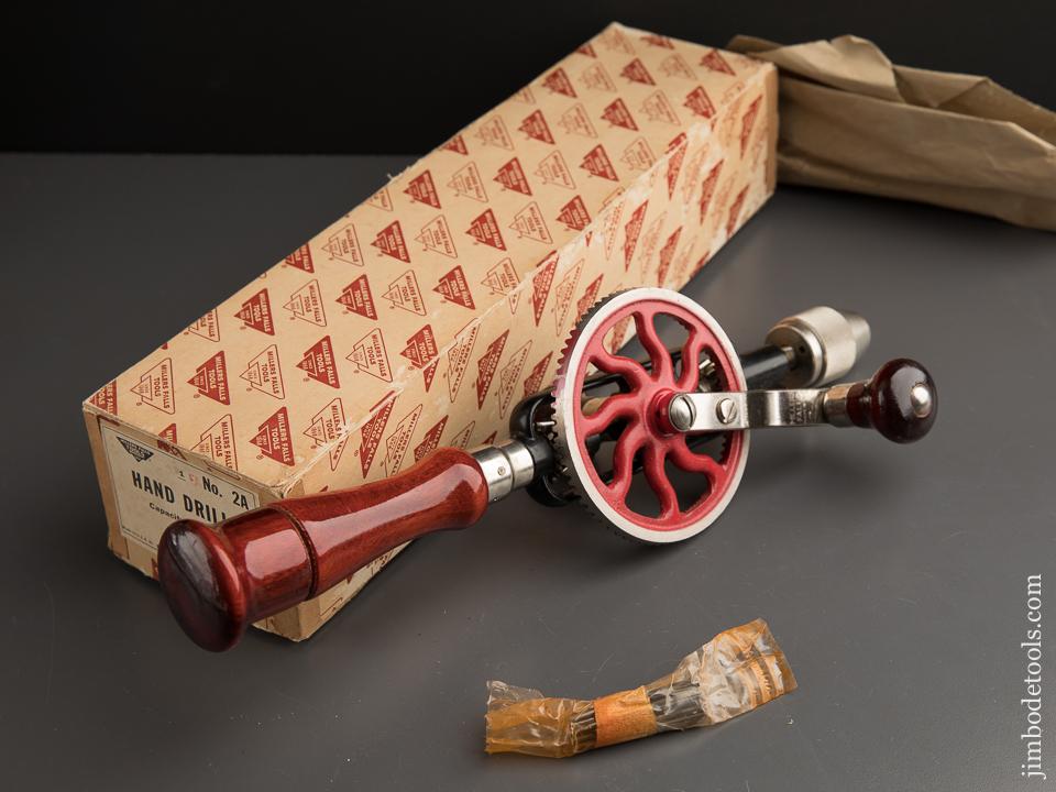 MILLERS FALLS No. 2A Hand Drill with Eight Bits MINTY in Original Box - 87452
