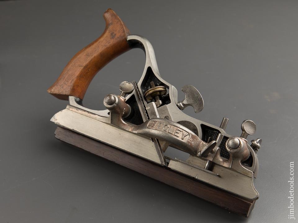 Extra Fine! SIEGLEY No. 2 Plow Plane - 88034