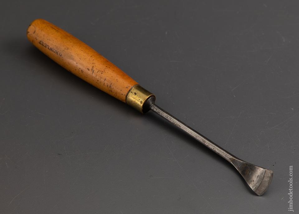 15/16 inch Wide ADDIS Boxwood Handled Wide Spoon Gouge - 88331