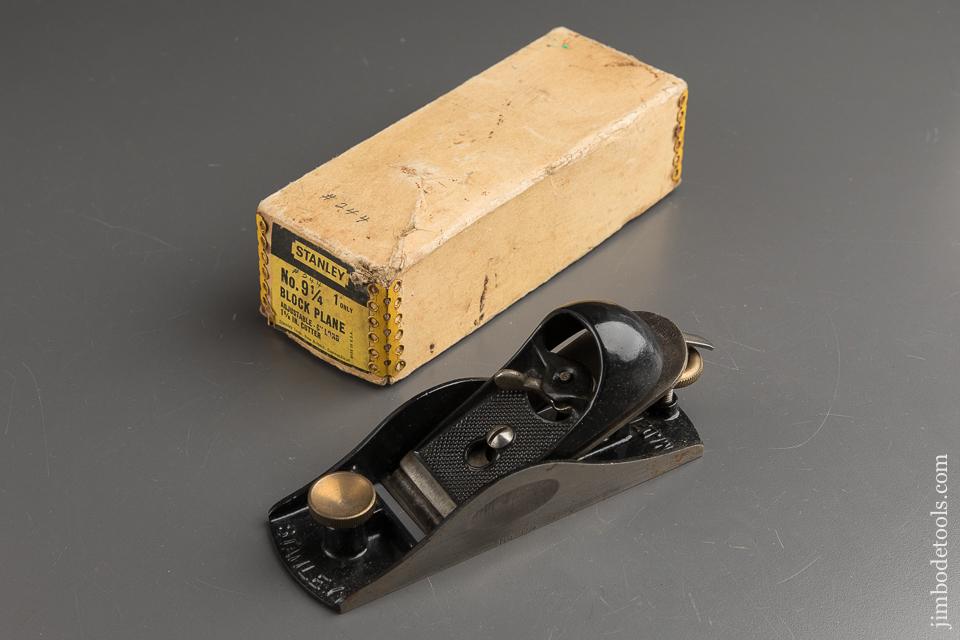 Extra Fine! STANLEY No. 9 1/2 Block Plane NEAR MINT in Original Box - 88350