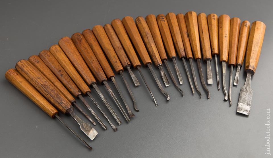 23 Good Carving Gouges - 88678D