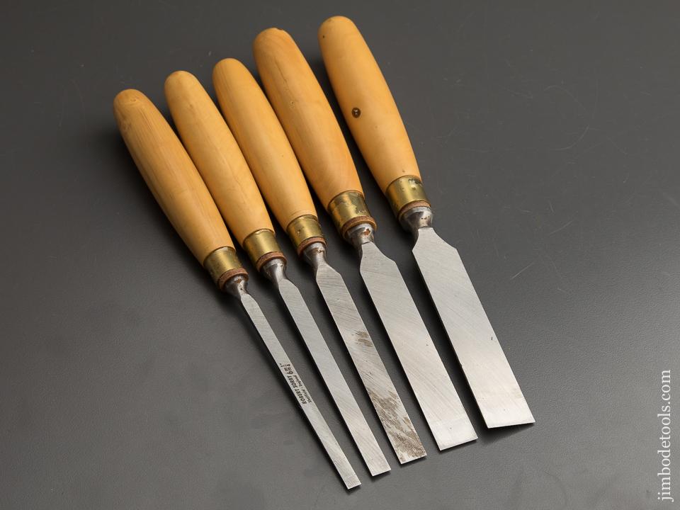 Beautiful ROBERT SORBY No. 5160 Set of Five Boxwood Handled Bevel Edged Chisels in Original Box - 88971