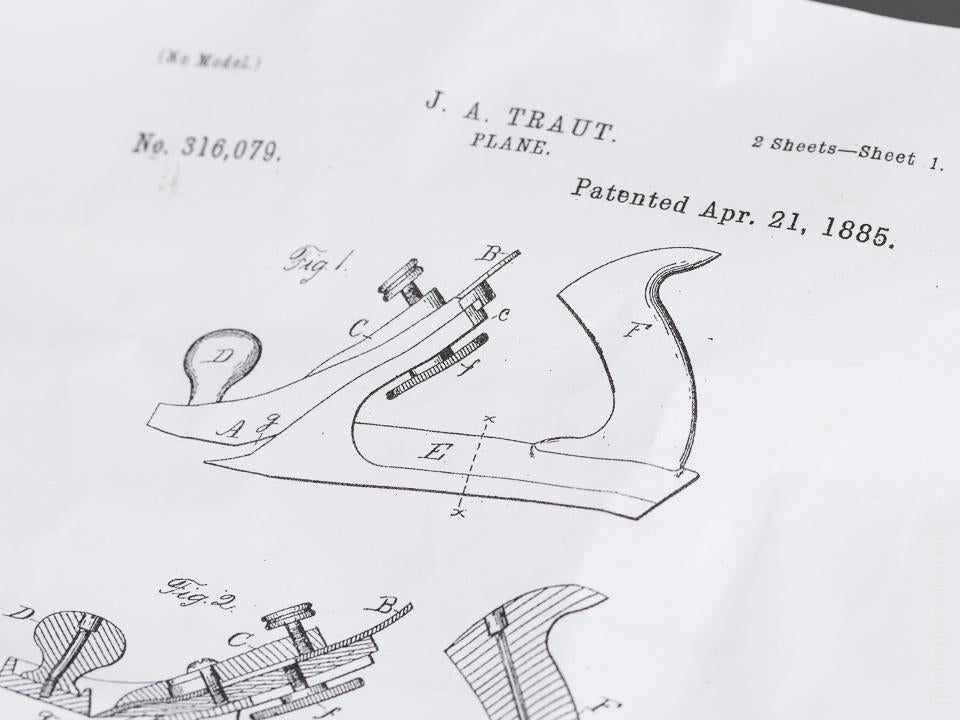 Extra Fine! TRAUT's Patent April 21, 1885 STANLEY No. 72 1/2 Chamfer Plane with Beading Attachment and Six Cutters - 80170