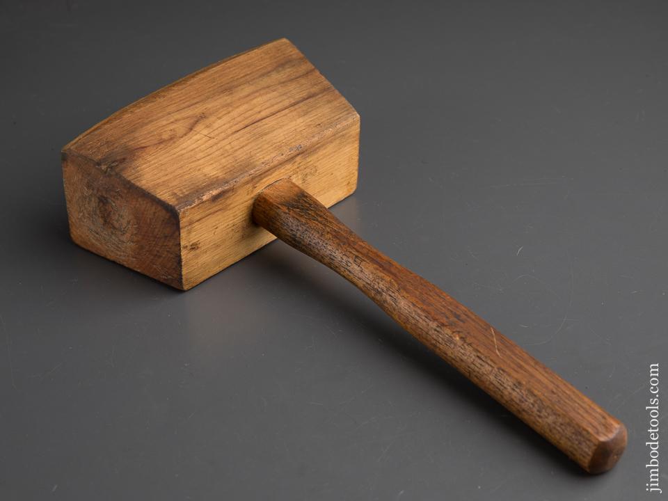 28 ounce 6 1/4 x 13 inch Wooden Mallet - 89660