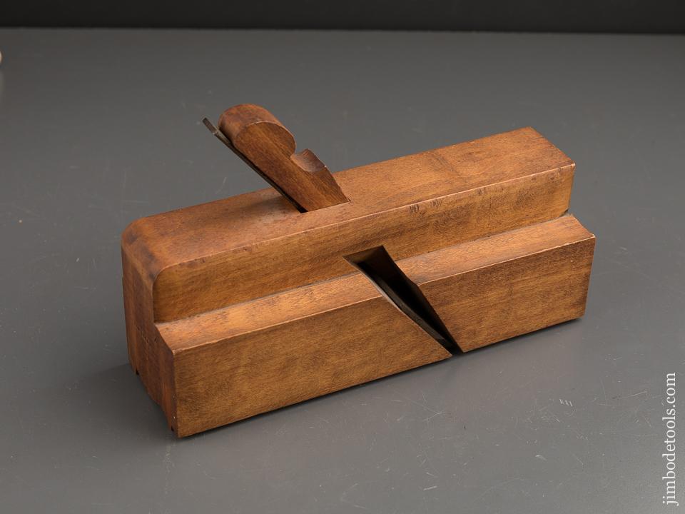 MINT Monster J. KELLOGG Three inch Wide Crispy Complex Molding Plane circa 1835-67 Amherst, MA - 89889U