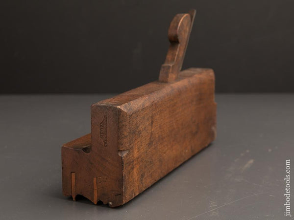 2 1/4 inch VARVILL & SON YORK Crispy Complex Moulding Plane circa 1829-40 FINE - 90080