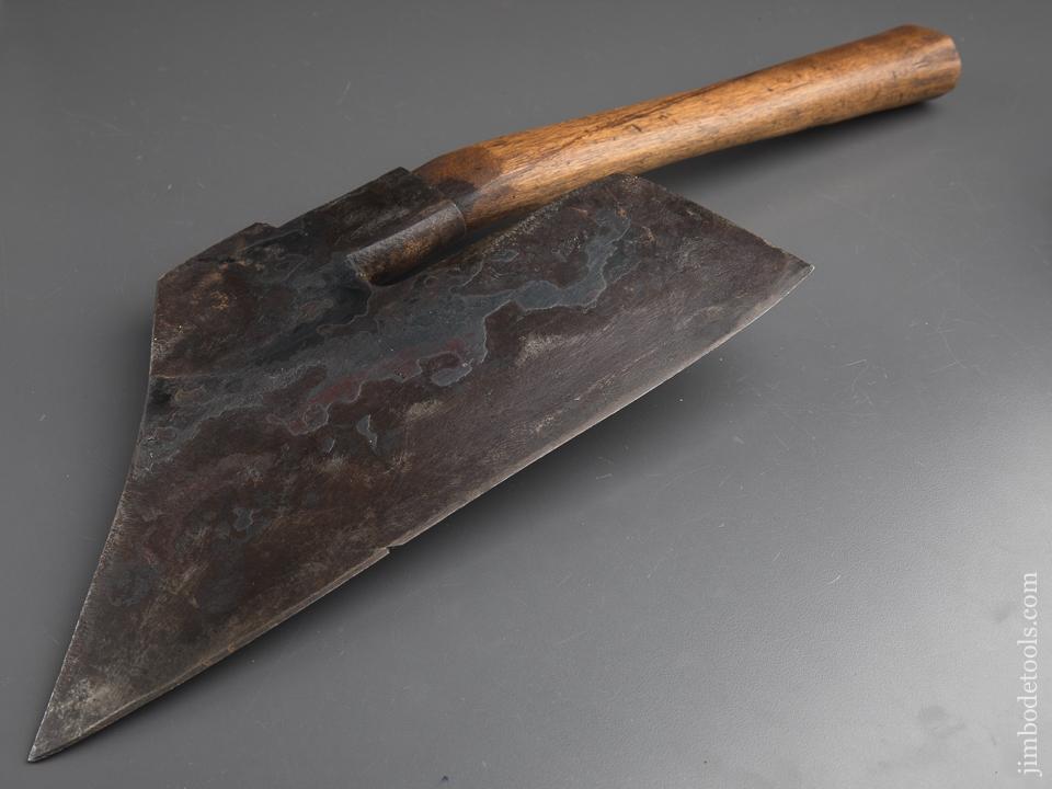 Pretty Decorated Goose Wing Axe - 90303