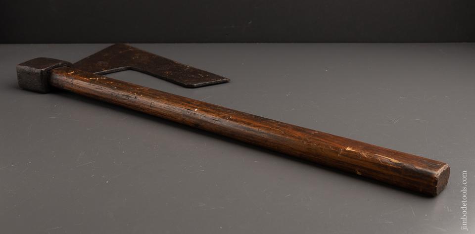 STALLER & WIEN Single Bevel Offset Hewing Axe - 90436