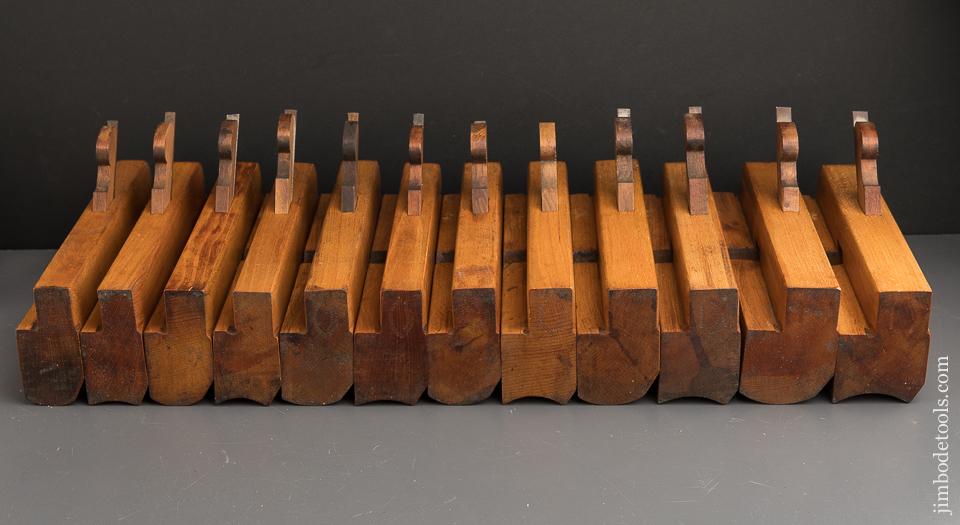 MASSIVE Set of Thirty Hollows & Rounds Molding Planes of EDWIN HAHN PLANE MAKER by CHAPIN STEPHENS UNION FACTORY circa 1901-29 EXTRA FINE - 90479