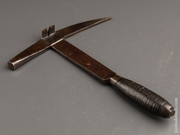 FINE Slater's Hammer with Leather Handle - 90484