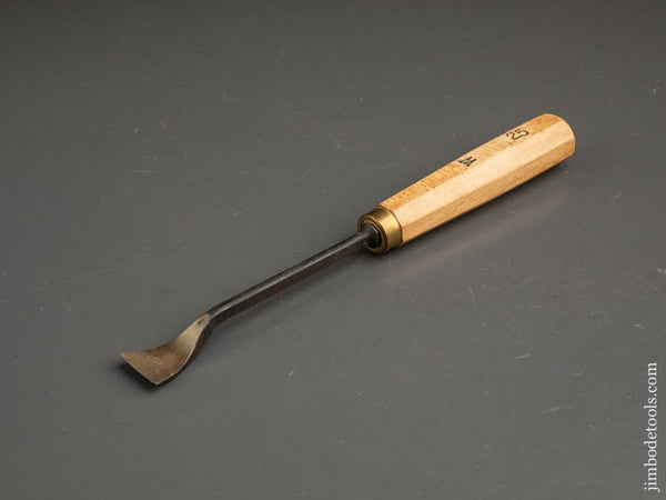 1 1/8 inch TAYLOR No. 25 Sweep Gouge - 90487