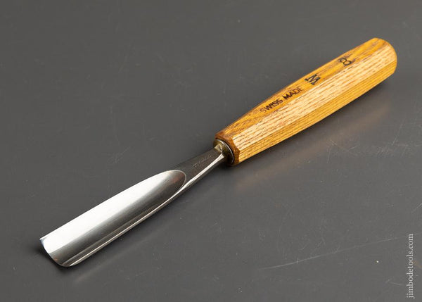 One inch PFEIL SWISS MADE No. 8 Gouge FINE to MINT - 90536