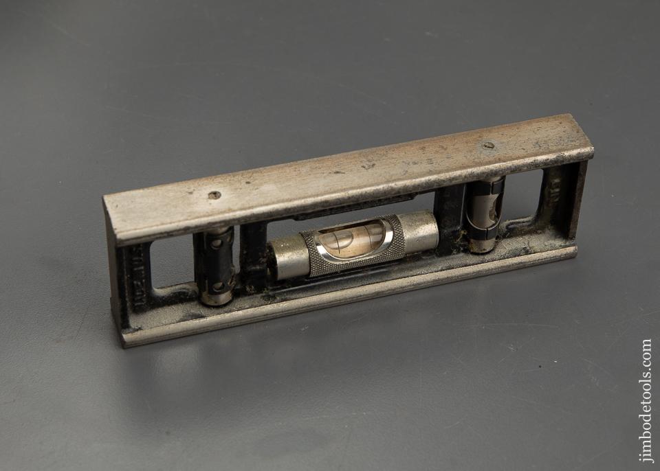 Six inch STANLEY No. 36 Metallic Plumb & Level - 90810