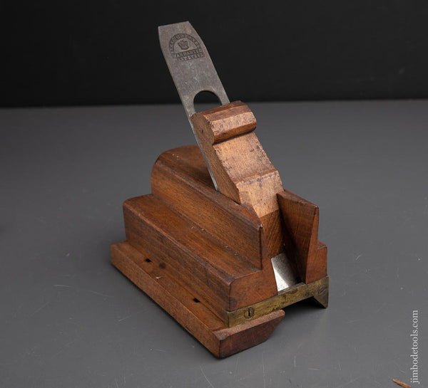 Crisp 3 1/4 x 5 3/8 inch Chamfer Plane - 91016
